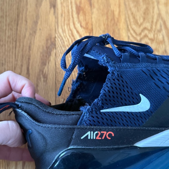 Nike Air Max 270 - Picture 6 of 10